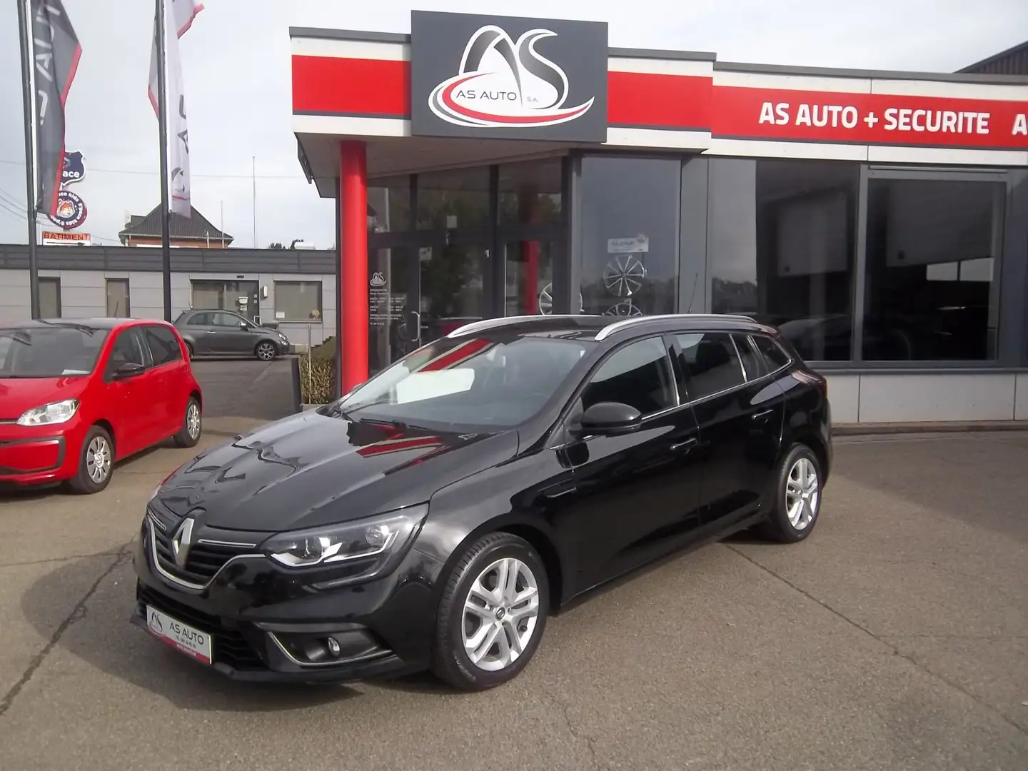 Renault Megane Break Grandtour 1.5 Dci 110cv Energy Zen Schwarz - 1