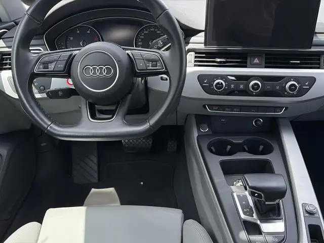 Audi A4 view 15