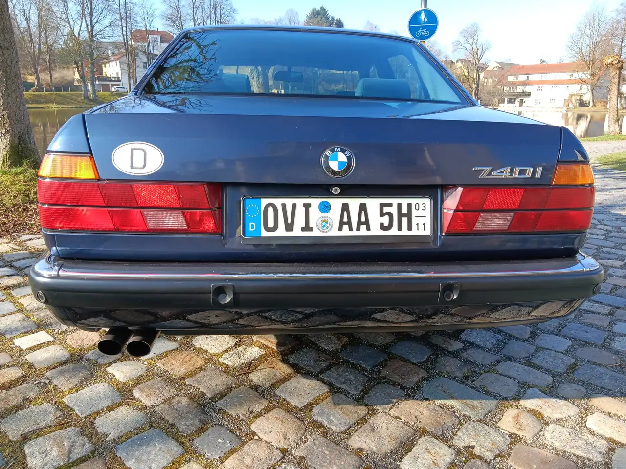 BMW 740i V8, foto 11