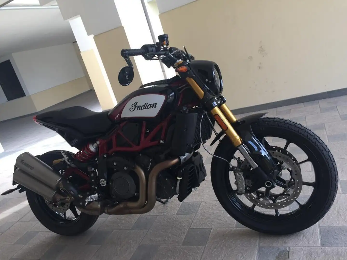 Indian FTR 1200 Nero - 2