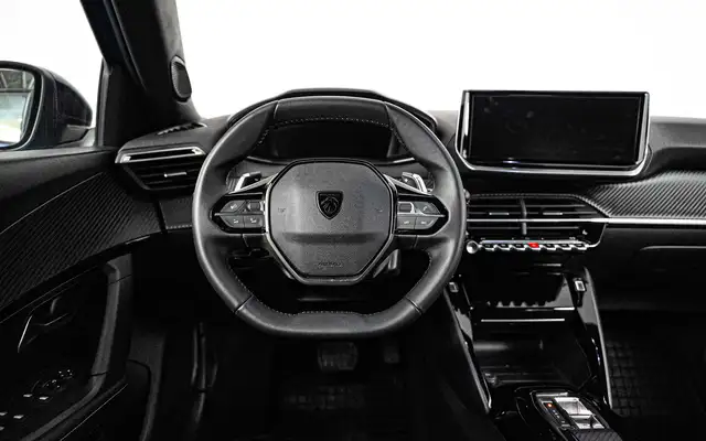 Peugeot 2008 view 11