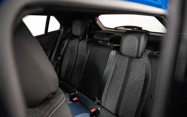 Peugeot 2008 view 7