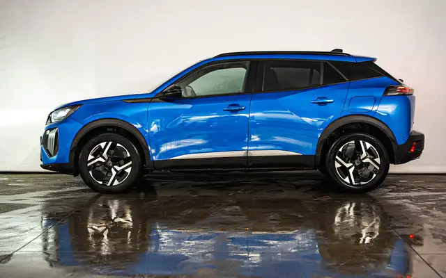 Peugeot 2008 view 2