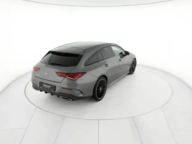 Mercedes-Benz Cla view 3