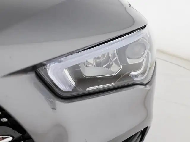 Mercedes-Benz Cla view 8