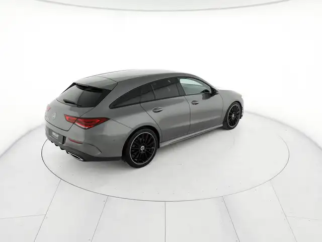 Mercedes-Benz Cla view 4