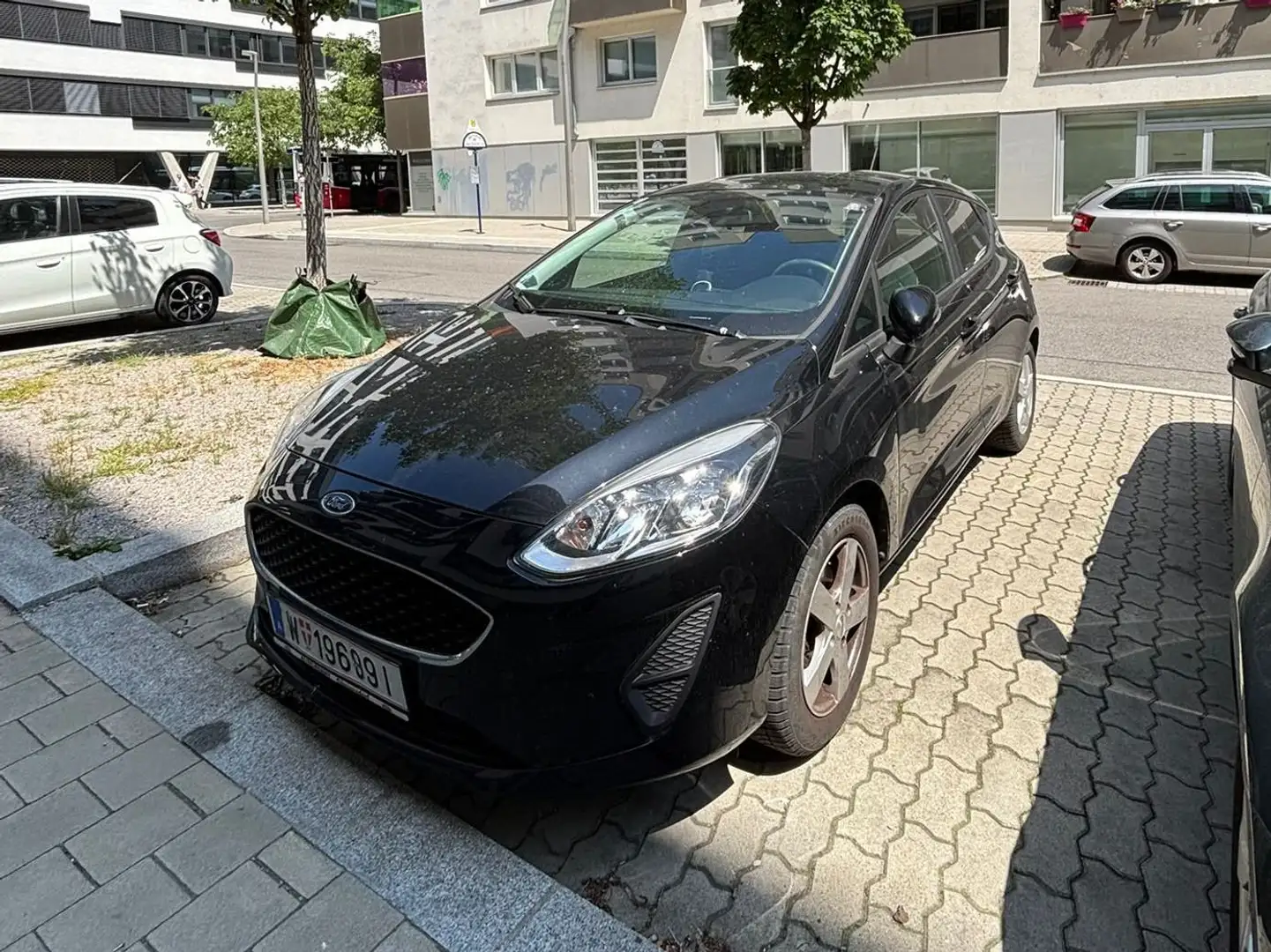 Ford Fiesta Fiesta Trend 1,1 Start/Stop Trend Schwarz - 2
