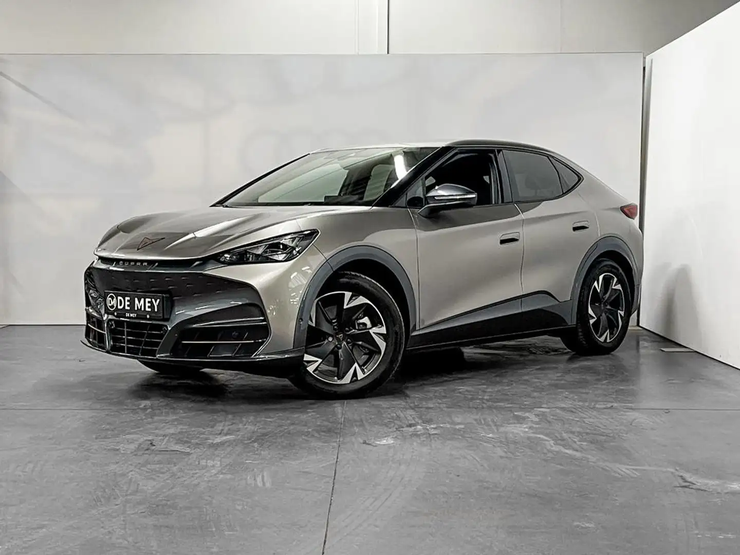 CUPRA Tavascan Endurance 77kWh / Carplay / Camera / ACC / Lane / Keyless / Navigatie Grijs - 2