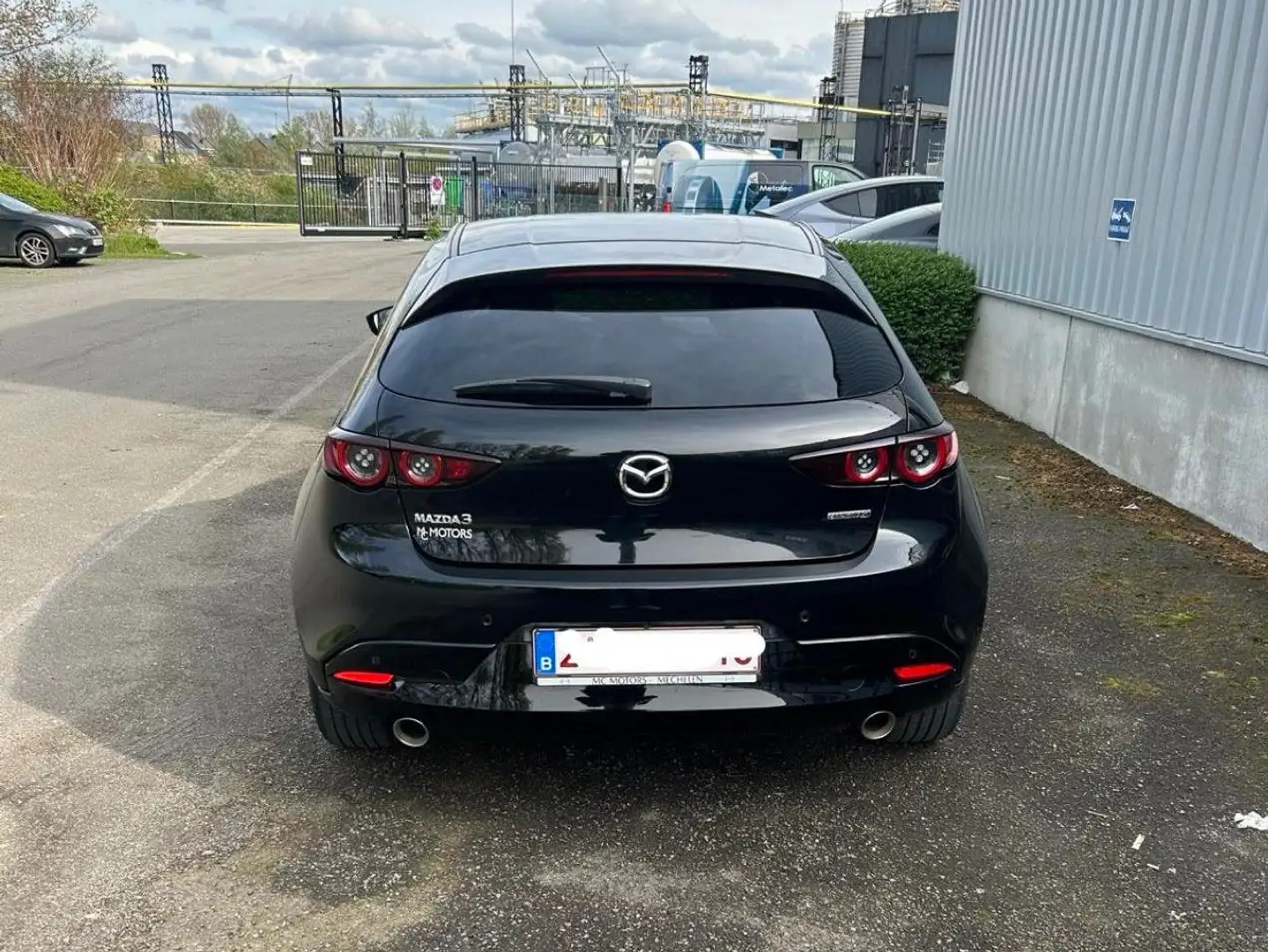 Mazda 3 2.0L Skyactiv-X Skycruise M Hybrid Czarny - 2