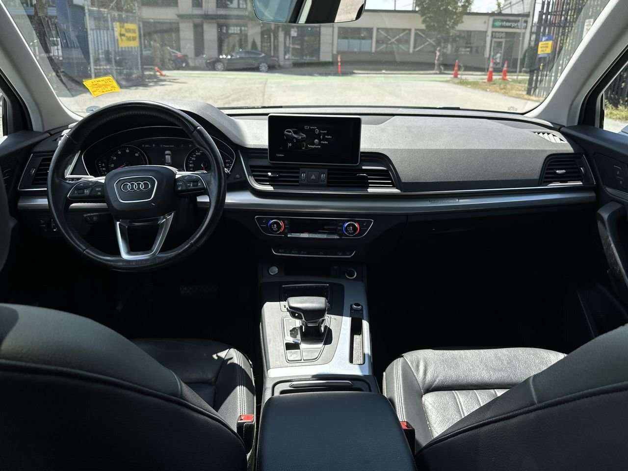 2018 Audi Q5 Heated Leather! Navigation! Sunroof! Power tailgat 4 cyl thumb 18