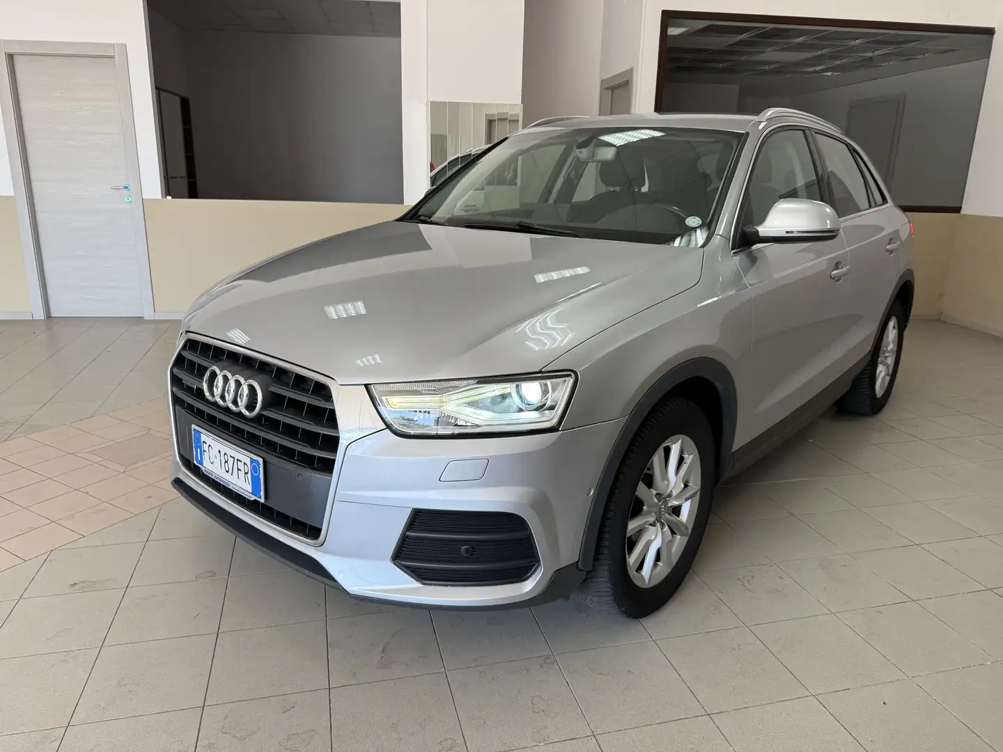 Audi Q3 2.0 tdi Sport 150cv - 1
