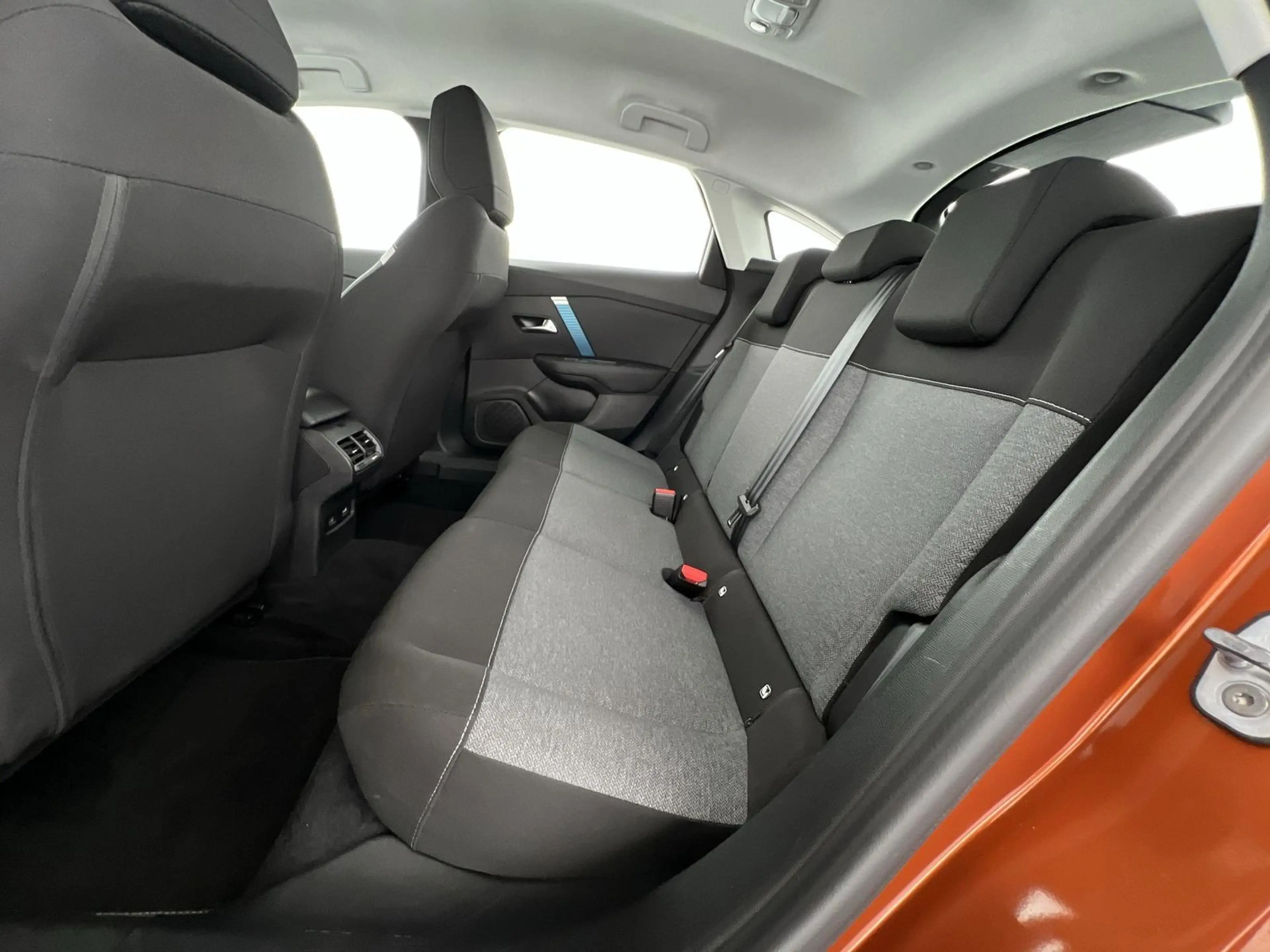 Citroen E-C4 Electric C4 Lim. ë- Feel*SHZ*LKH*RFK*uvm — photo 9