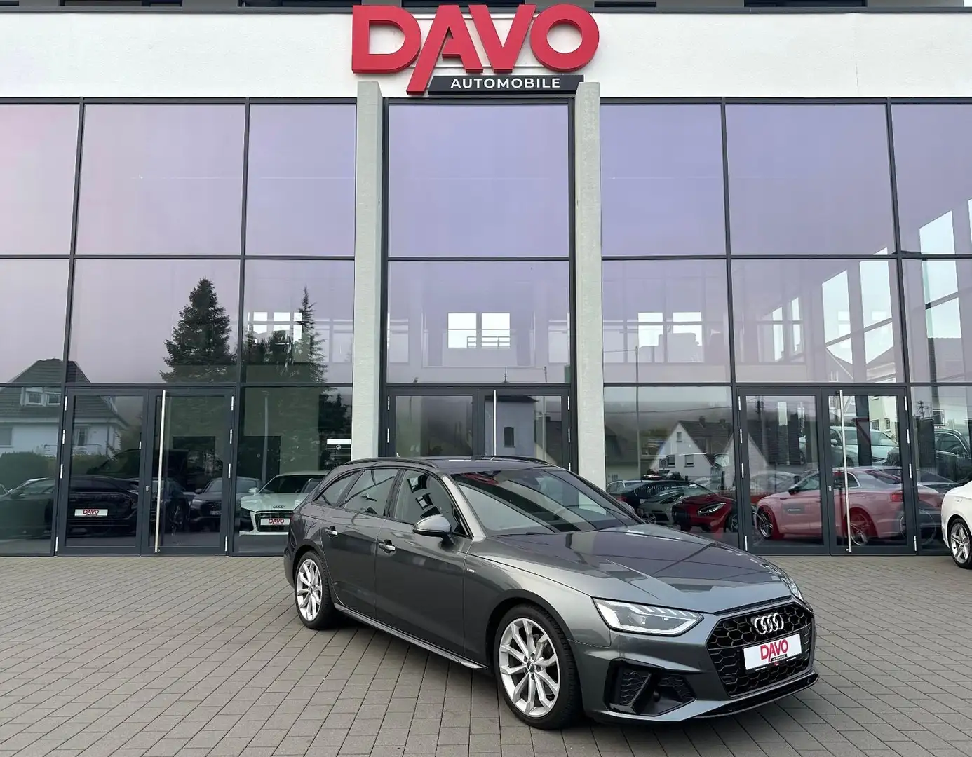 Audi A4 Avant 35 TDI S line sport/AHK/LED Grau - 1