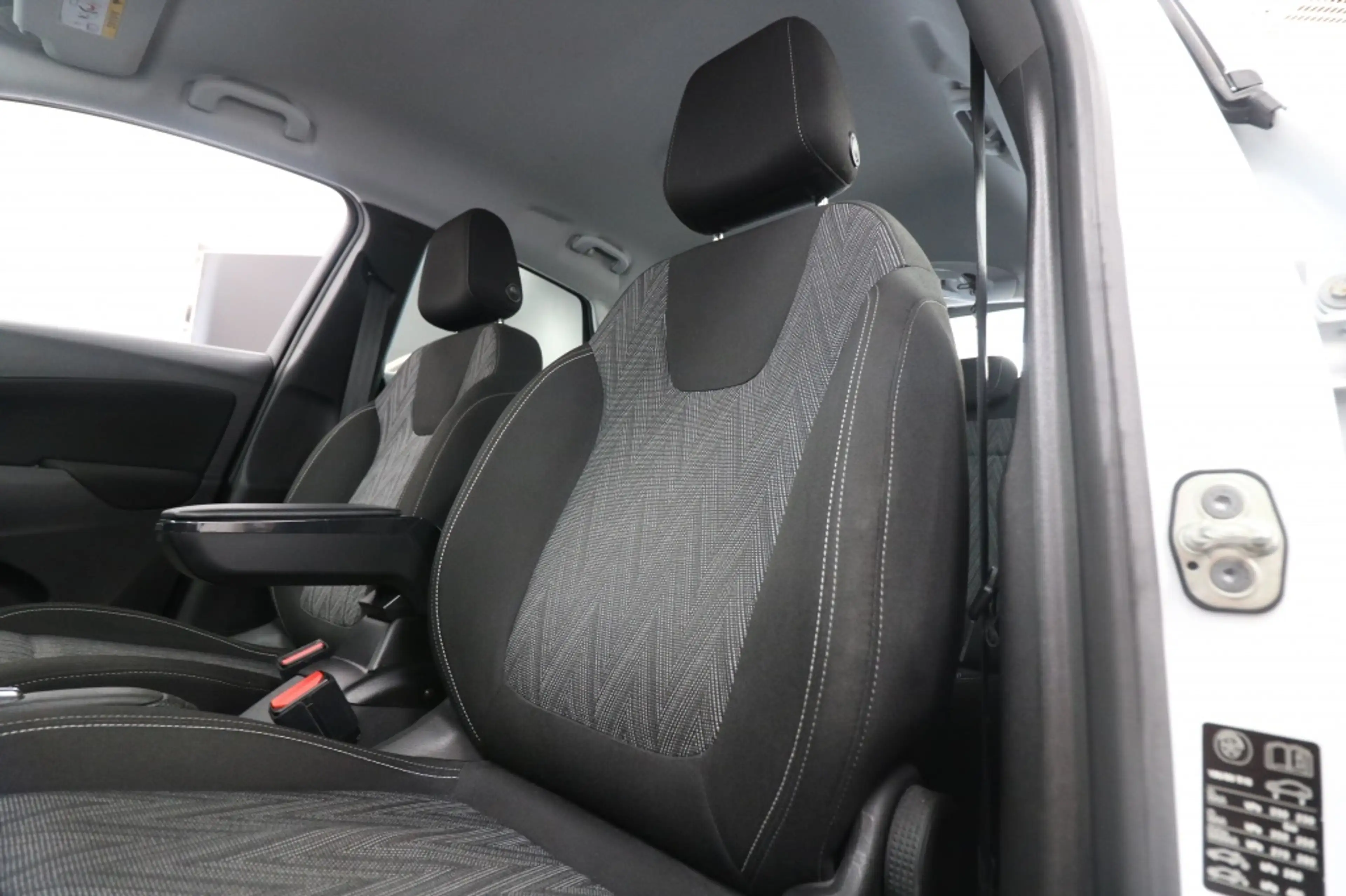 Opel Crossland X 1.2 Turbo Innovation (+ Trekhaak) — photo 7