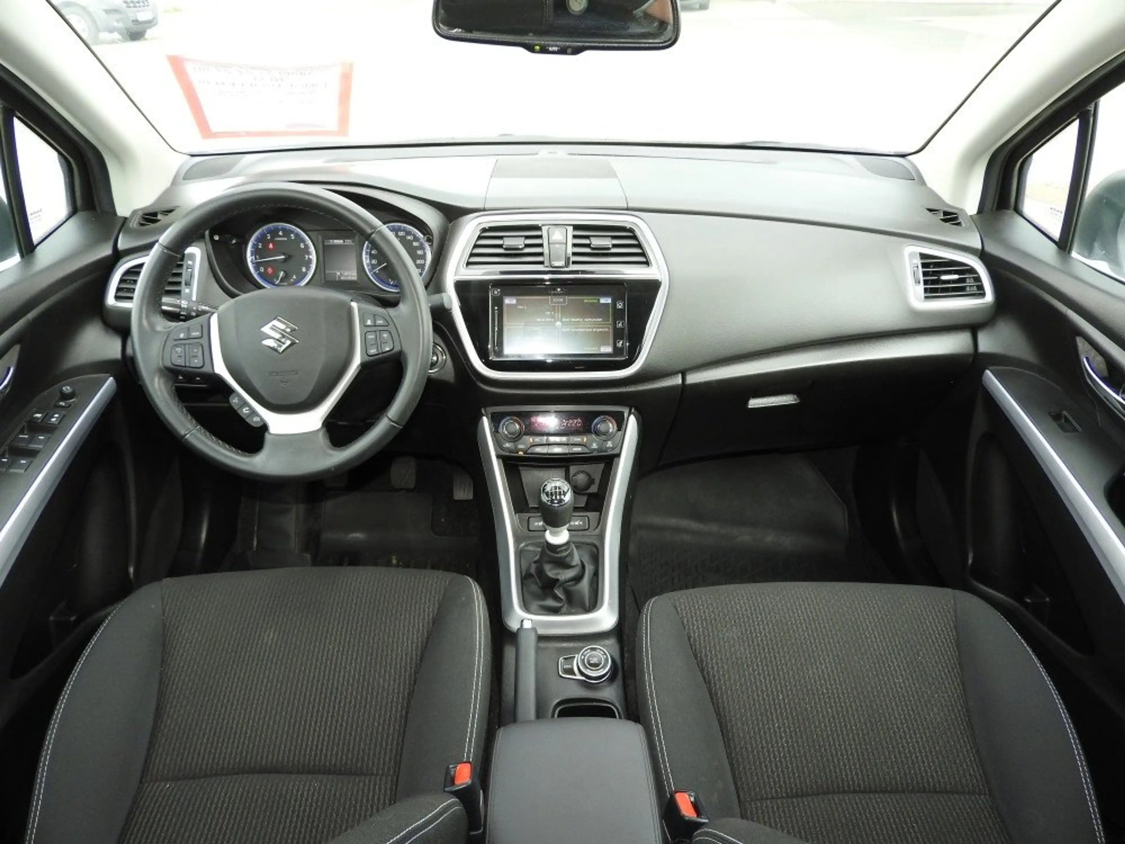 Suzuki SX4 S-Cross 1.4 DITC Hybrid Allgrip shine Allrad — photo 8