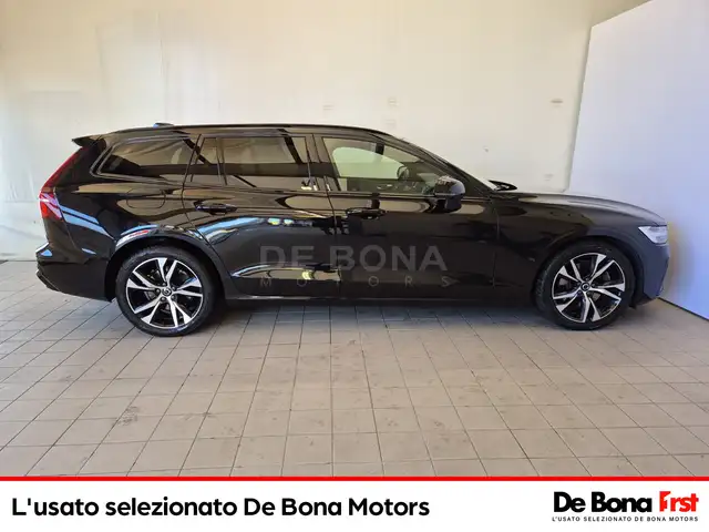 Volvo V60 view 5