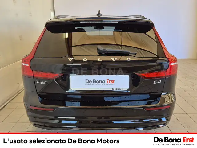 Volvo V60 view 4