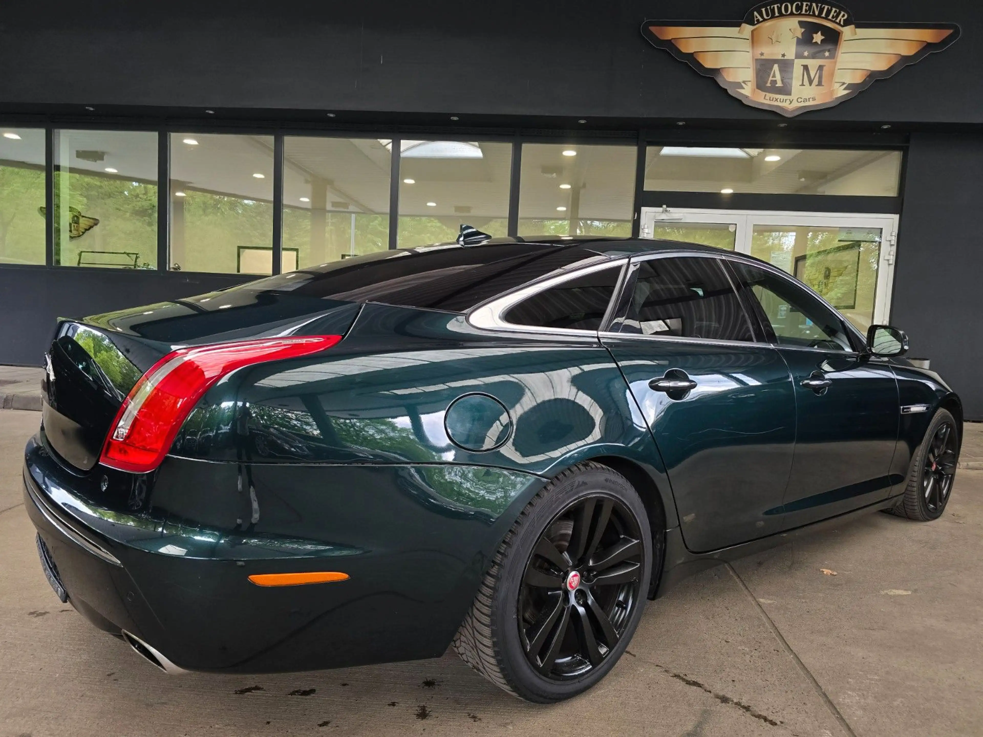 Jaguar XJ 30d Portfolio LEDER/Meridian/Panorama/19" — photo 11