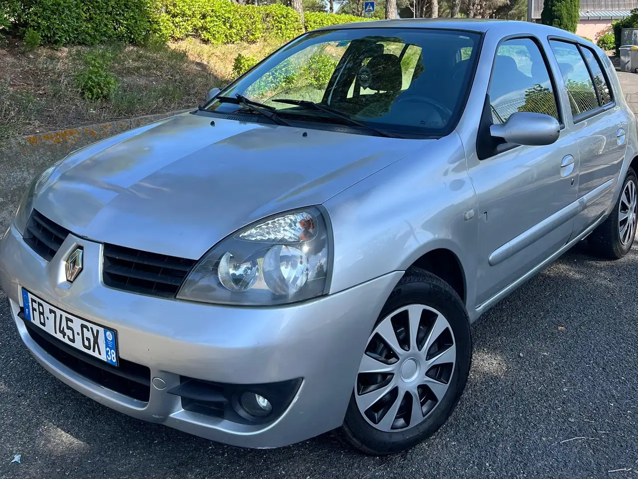 Renault Clio 1.2 16v 75 Campus Dynamique
