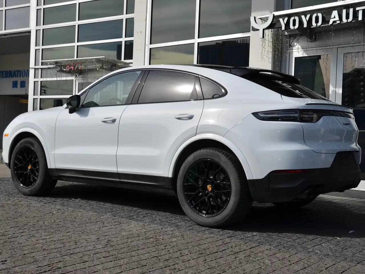 Porsche Cayenne снимка Porsche Cayenne
