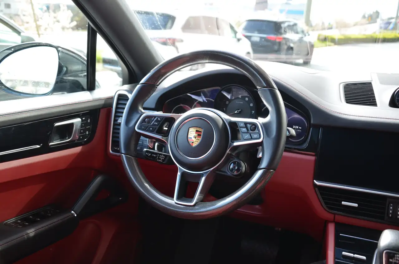 Porsche Cayenne снимка Porsche Cayenne