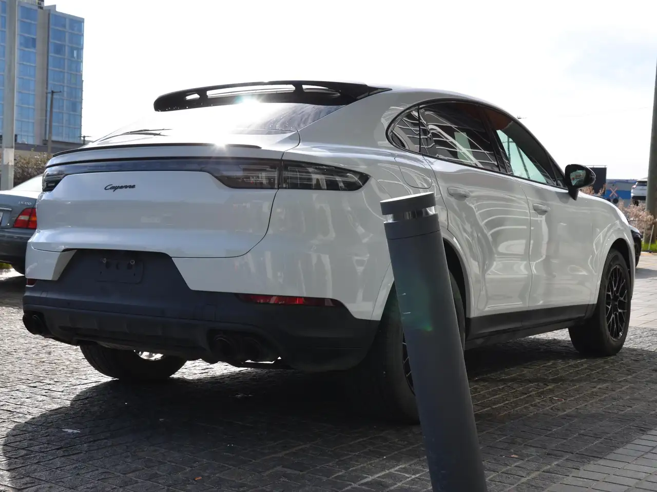 Porsche Cayenne снимка Porsche Cayenne