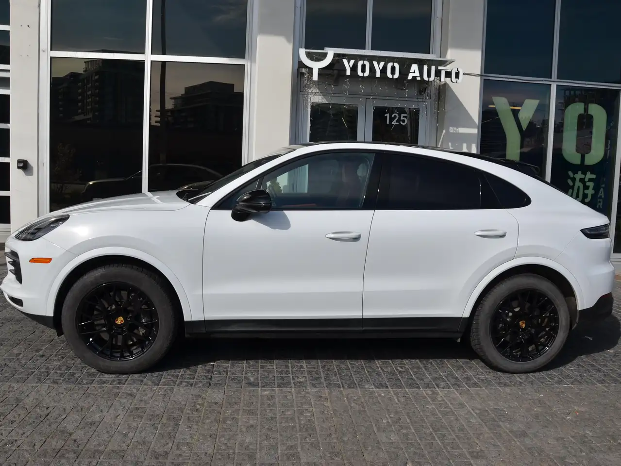 Porsche Cayenne снимка Porsche Cayenne