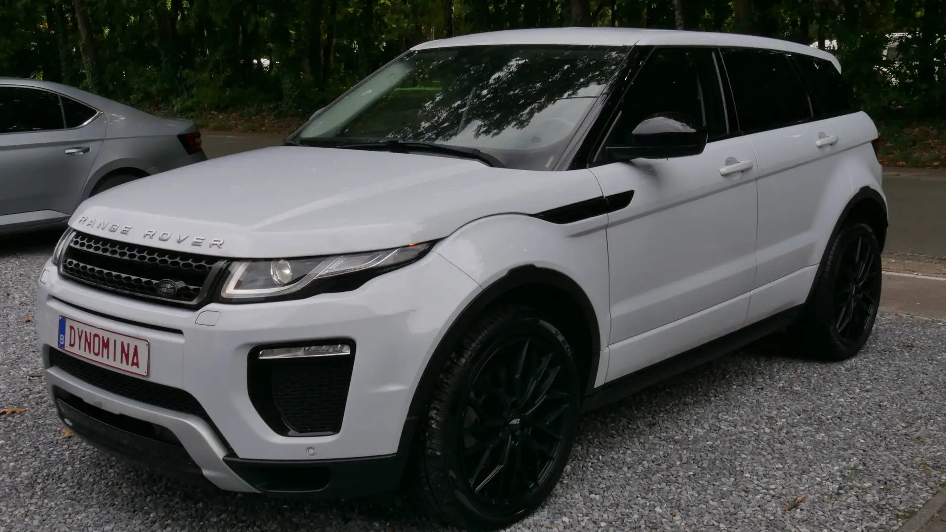 Land Rover Range Rover Evoque D180 HSE AUTOMAAT EU6D 2019 80DKM 12M GARANTIE Wit - 2