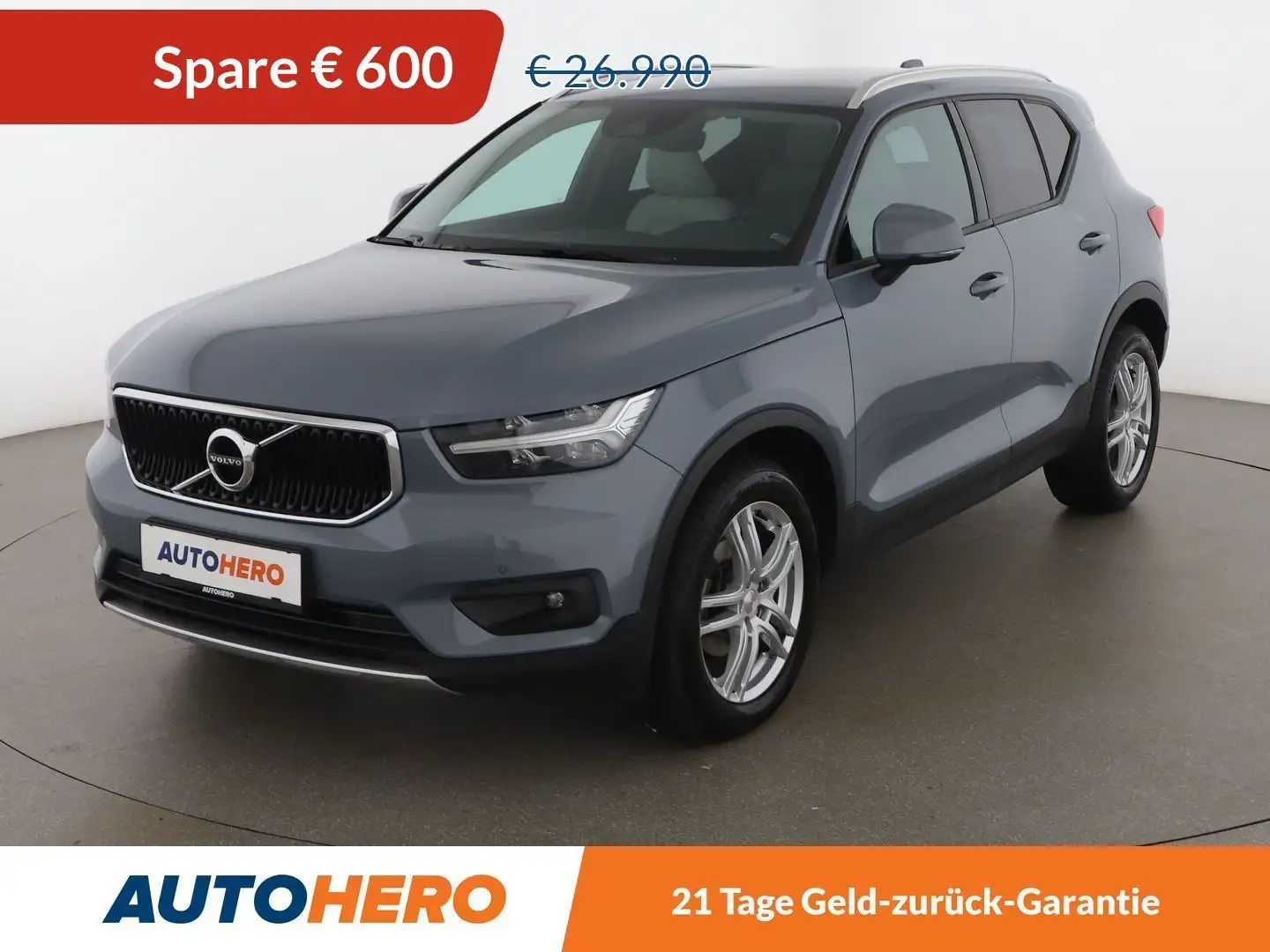 Volvo XC40 1.5 T3 Momentum Pro 2WD Aut. *LED*ACC*NAVI*CAM* Silber - 1