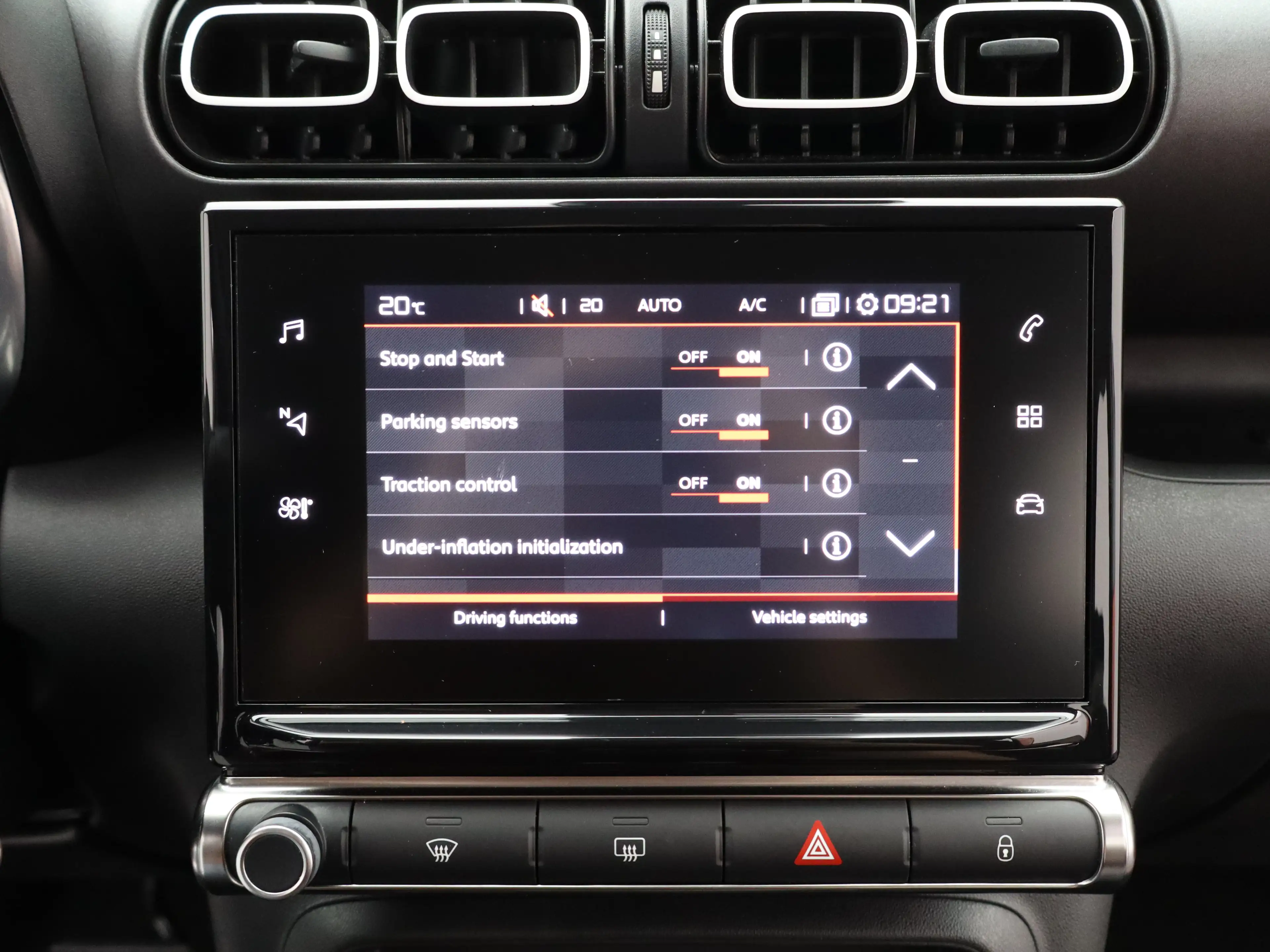Citroen C3 Aircross 1.2 PureTech Shine | Automaat | Carplay | Parkeers — photo 21