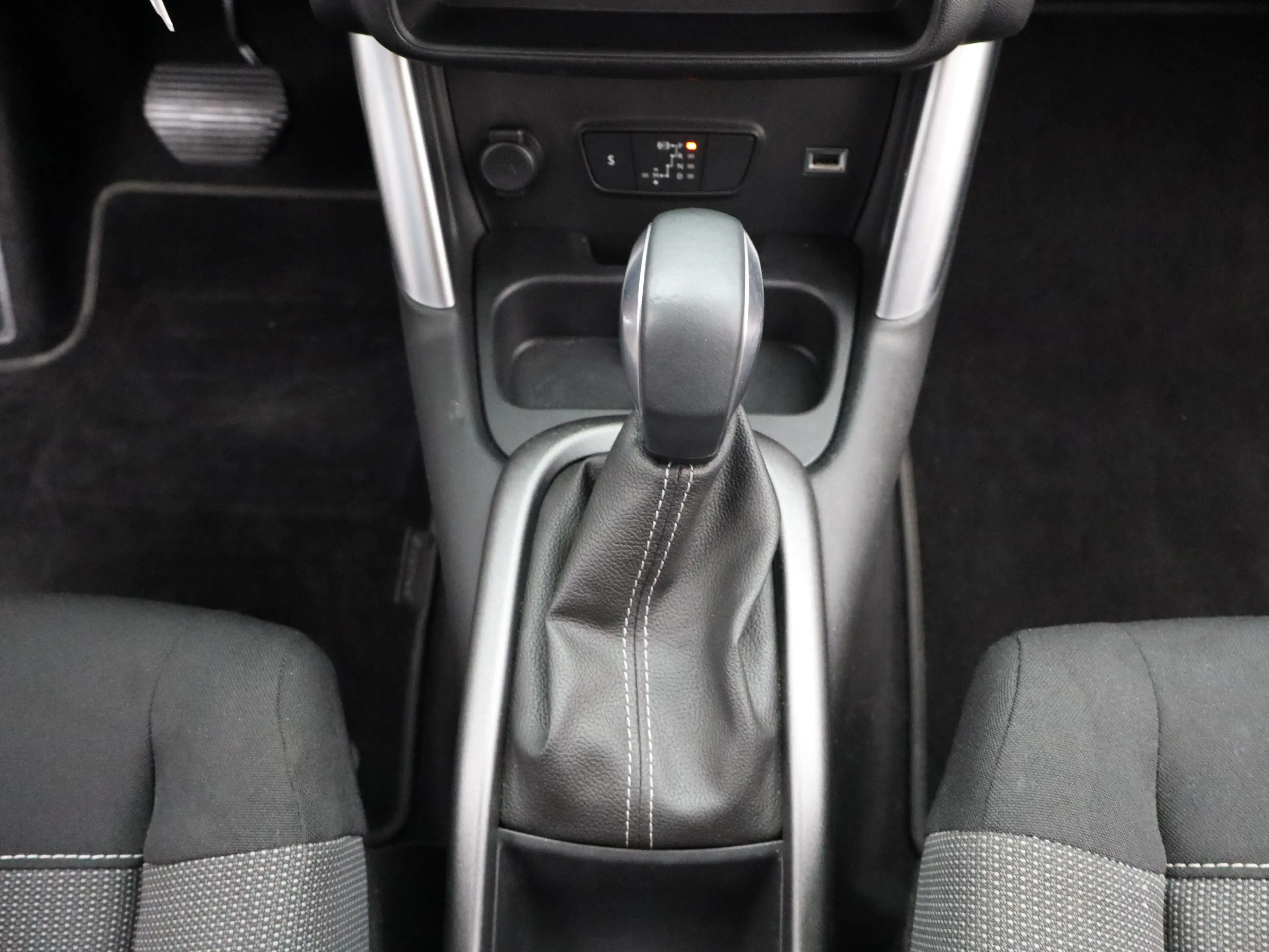 Citroen C3 Aircross 1.2 PureTech Shine | Automaat | Carplay | Parkeers — photo 8