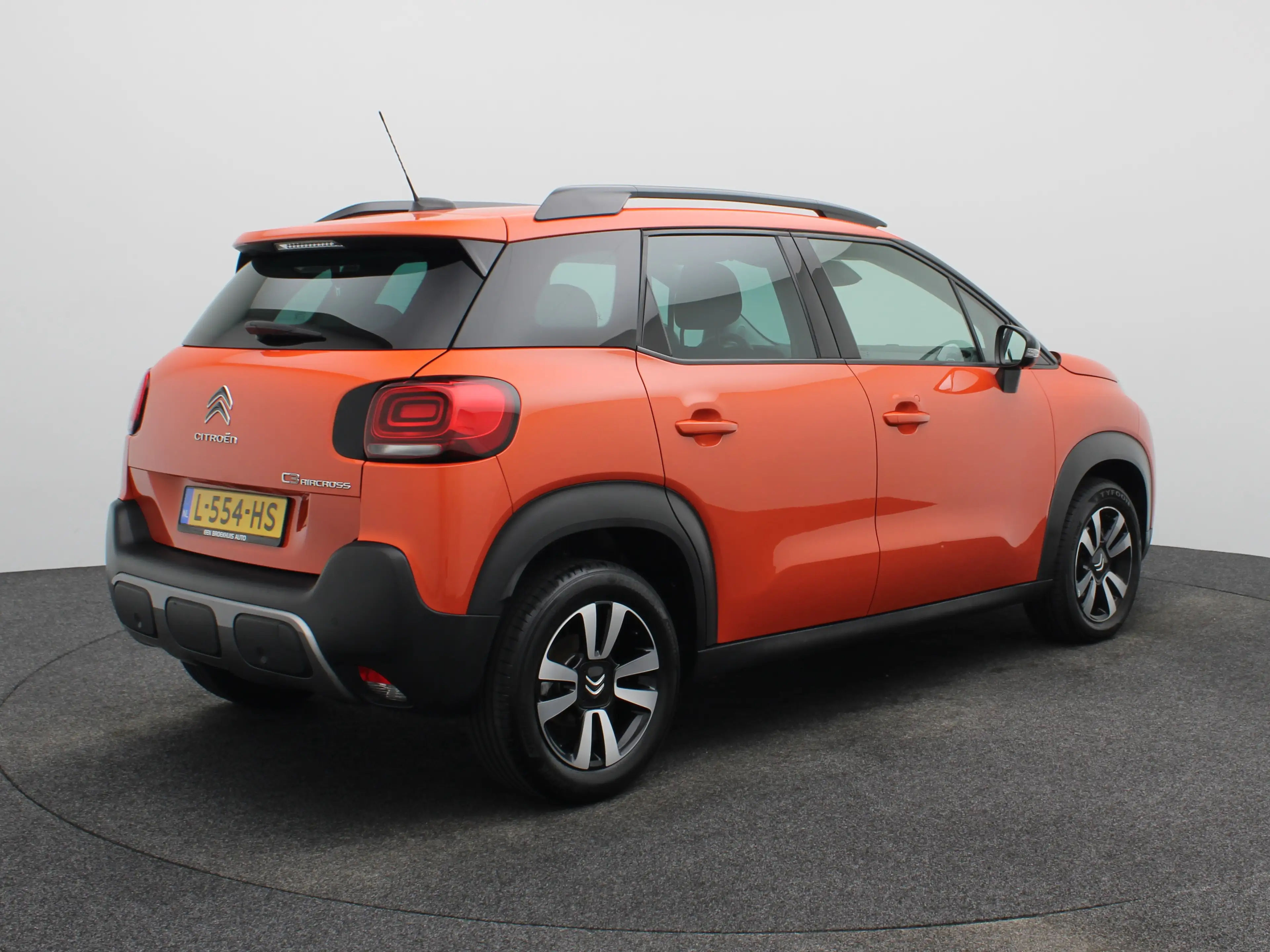 Citroen C3 Aircross 1.2 PureTech Shine | Automaat | Carplay | Parkeers — photo 2