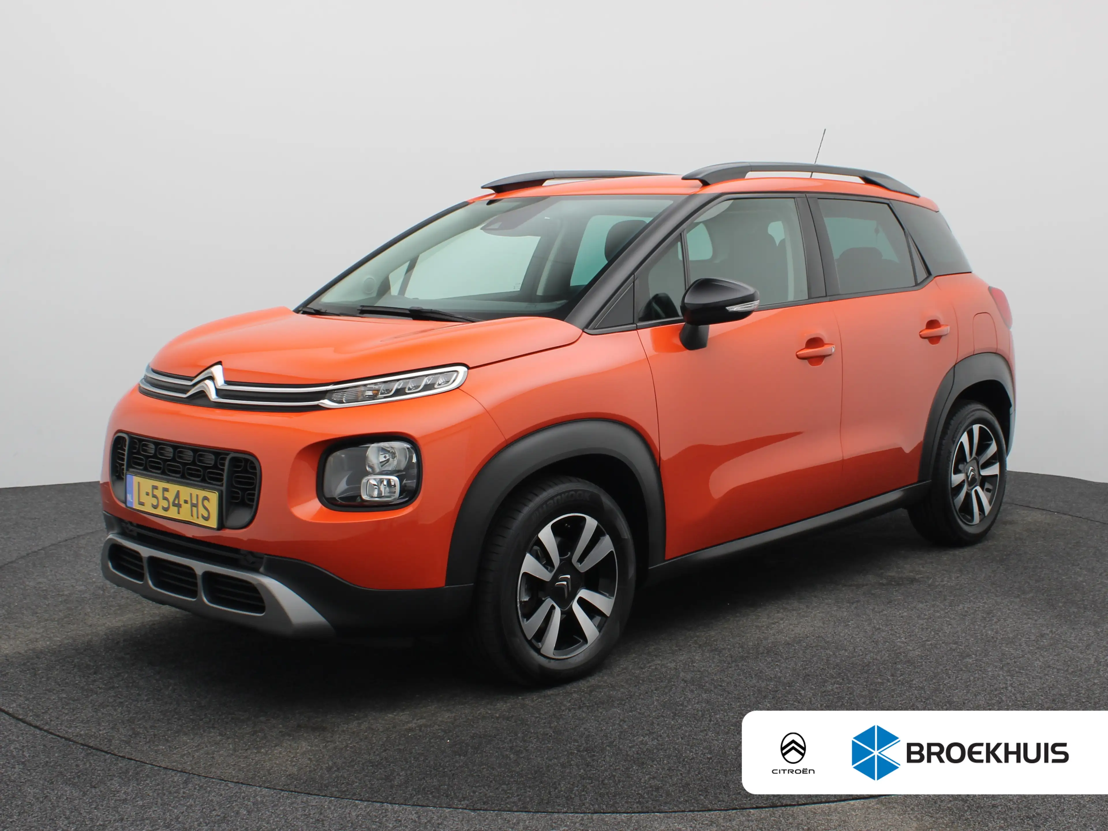 Citroen C3 Aircross 1.2 PureTech Shine | Automaat | Carplay | Parkeers
