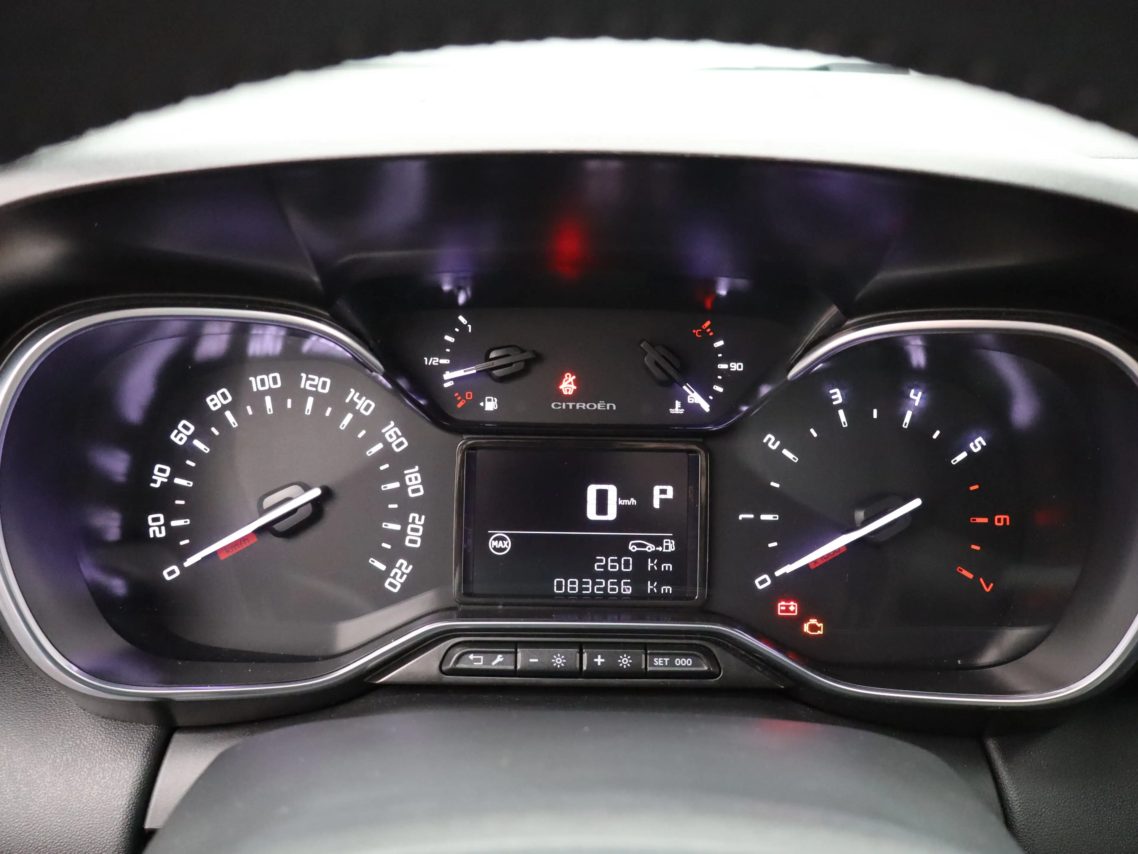 Citroen C3 Aircross 1.2 PureTech Shine | Automaat | Carplay | Parkeers — photo 4