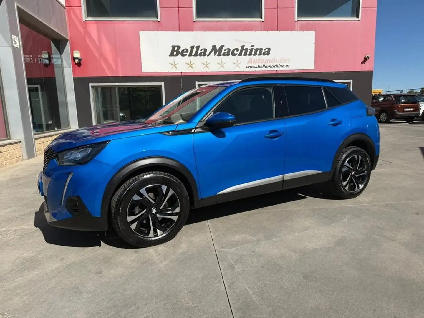 Peugeot 2008 Allure BlueHDI 100 S&S BVM6 Blau - 2