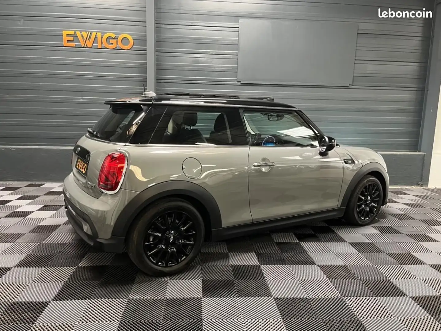 MINI Cooper 1.5 135 FINITION CAMDEN ENTRETIEN Grau - 2