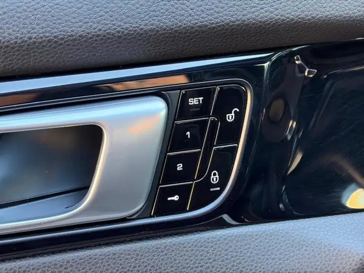 Porsche Panamera 4 E-Hybrid 2017, foto 86