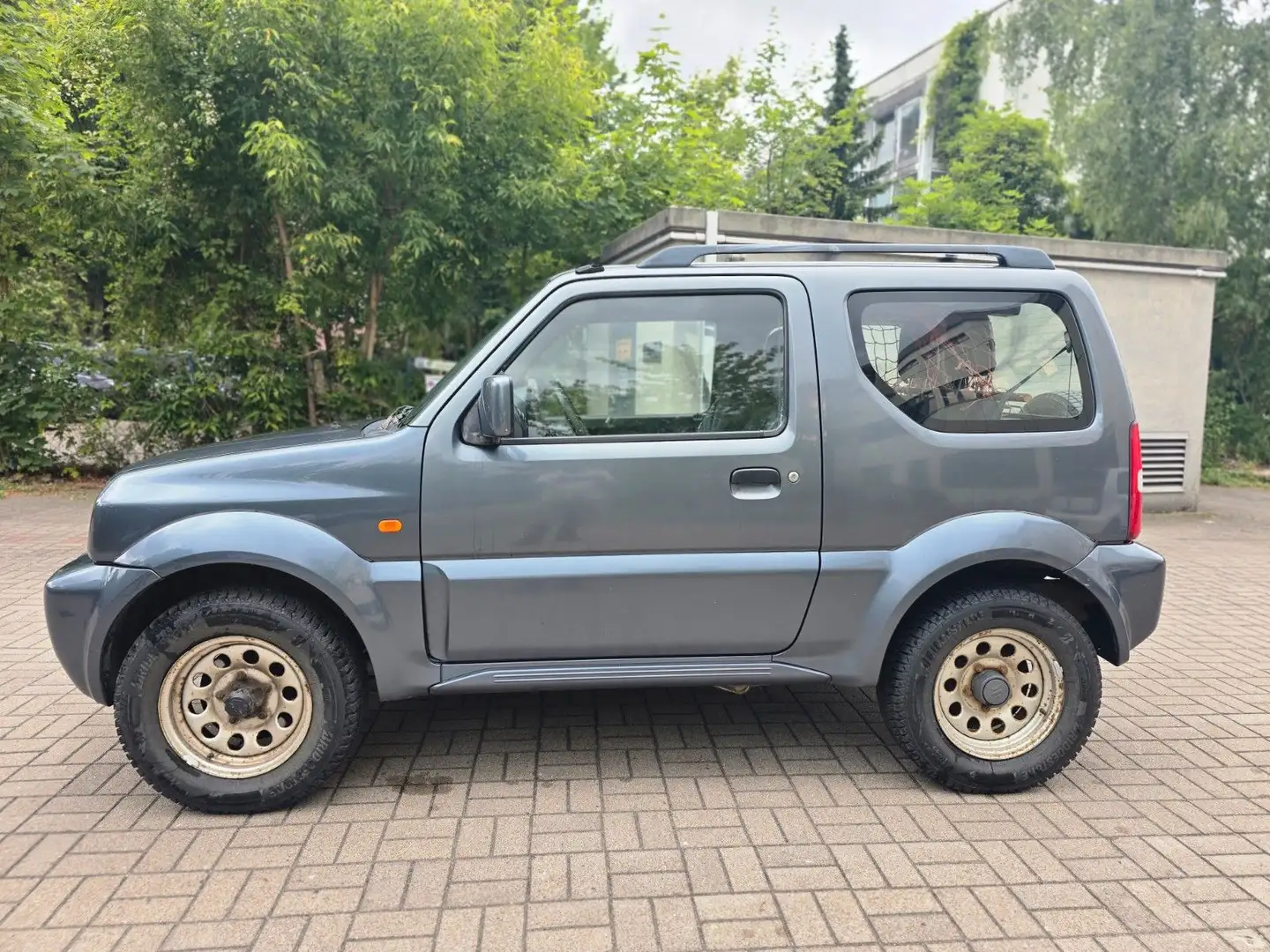 Suzuki Jimny Ranger Lim. Gris - 2