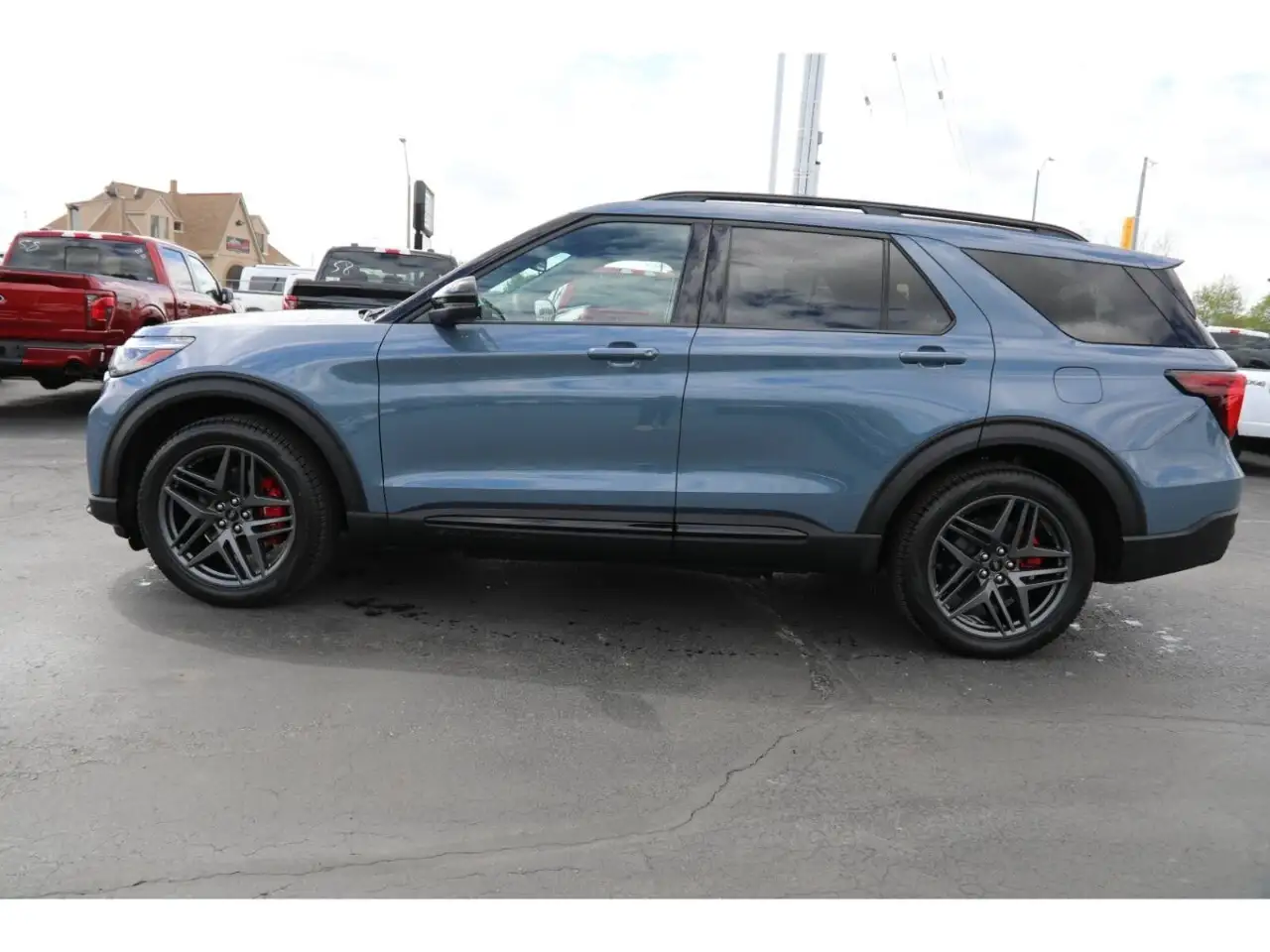 Ford Explorer снимка Ford Explorer