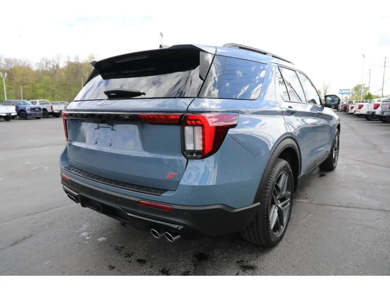 Ford Explorer снимка Ford Explorer
