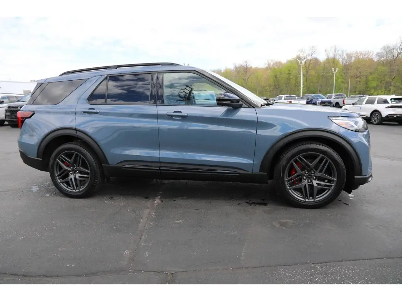 Ford Explorer снимка Ford Explorer