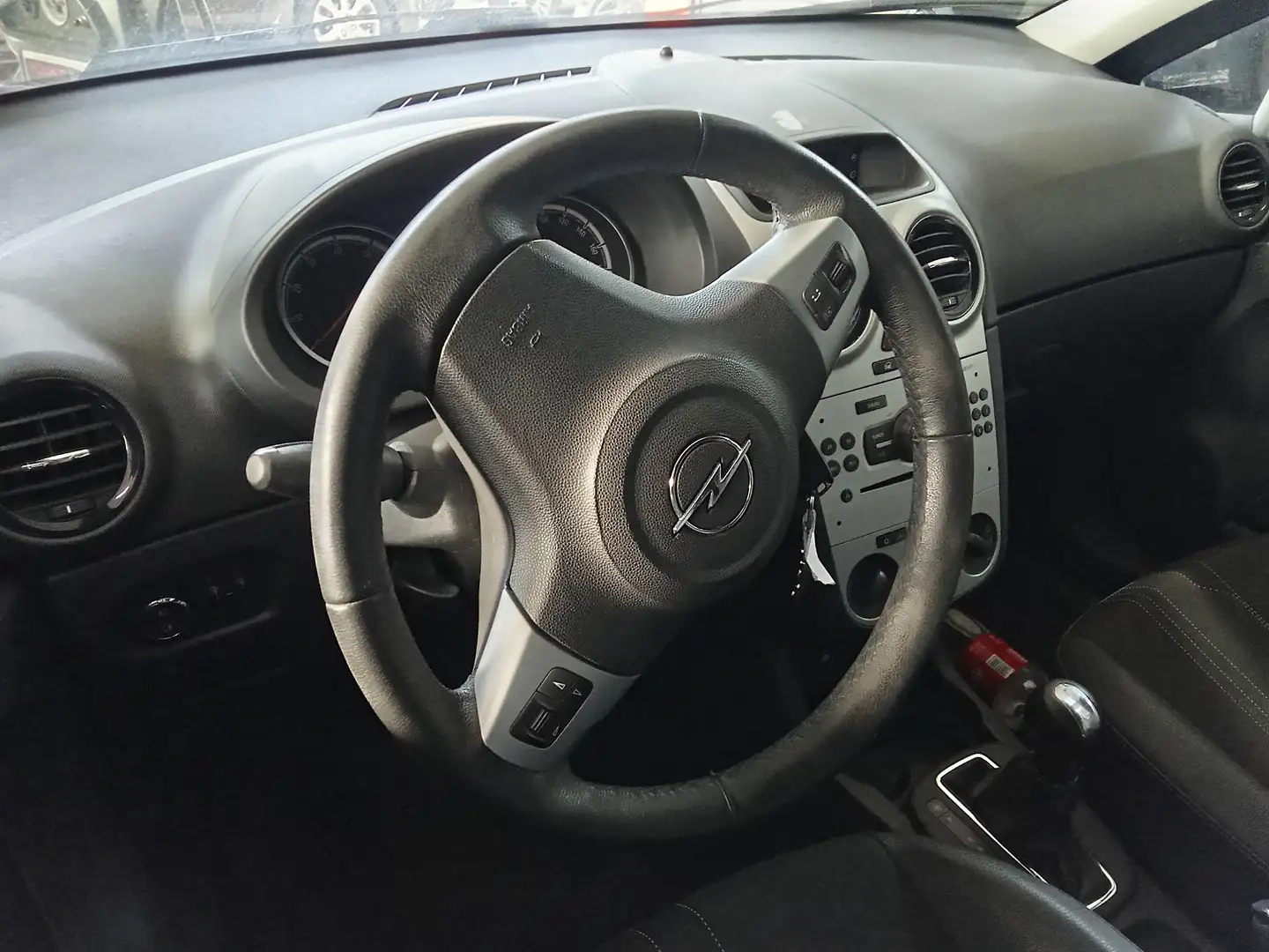 Opel Corsa Grigio - 2