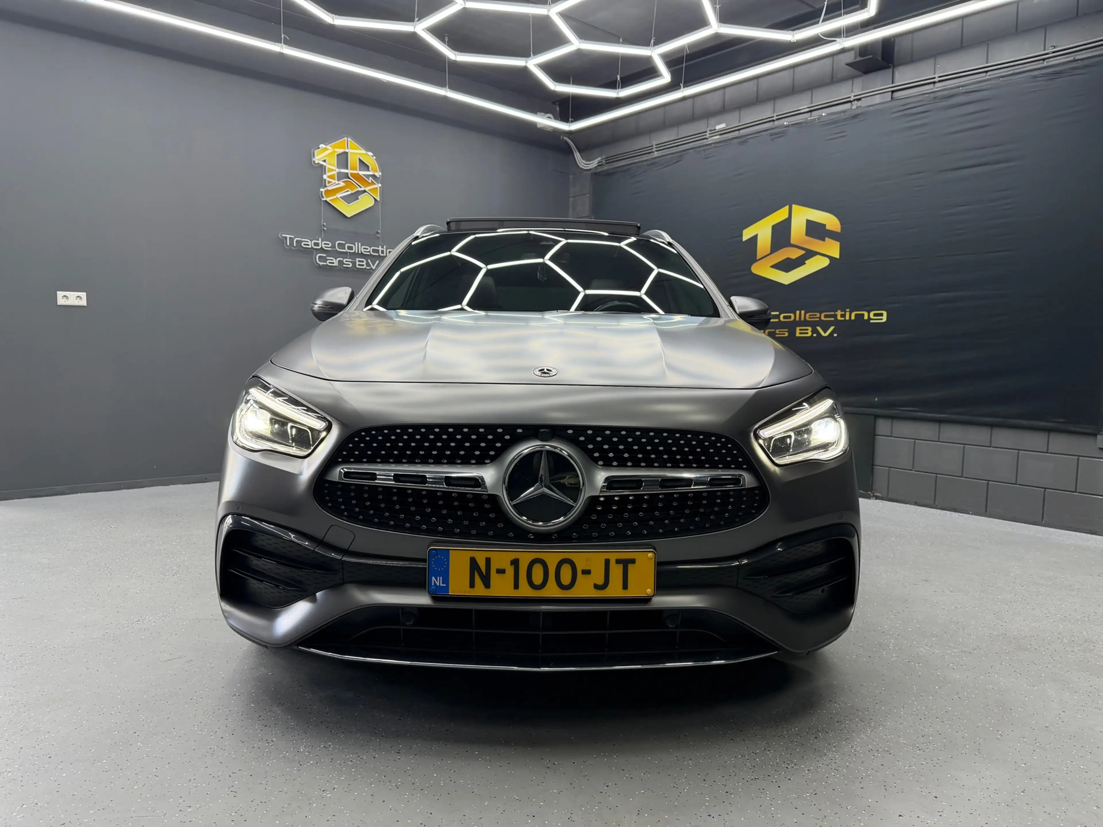 Mercedes-Benz GLA 180 AMG NIGHT PAKKET ACC-PANO-CARPLAY-CAM — photo 5