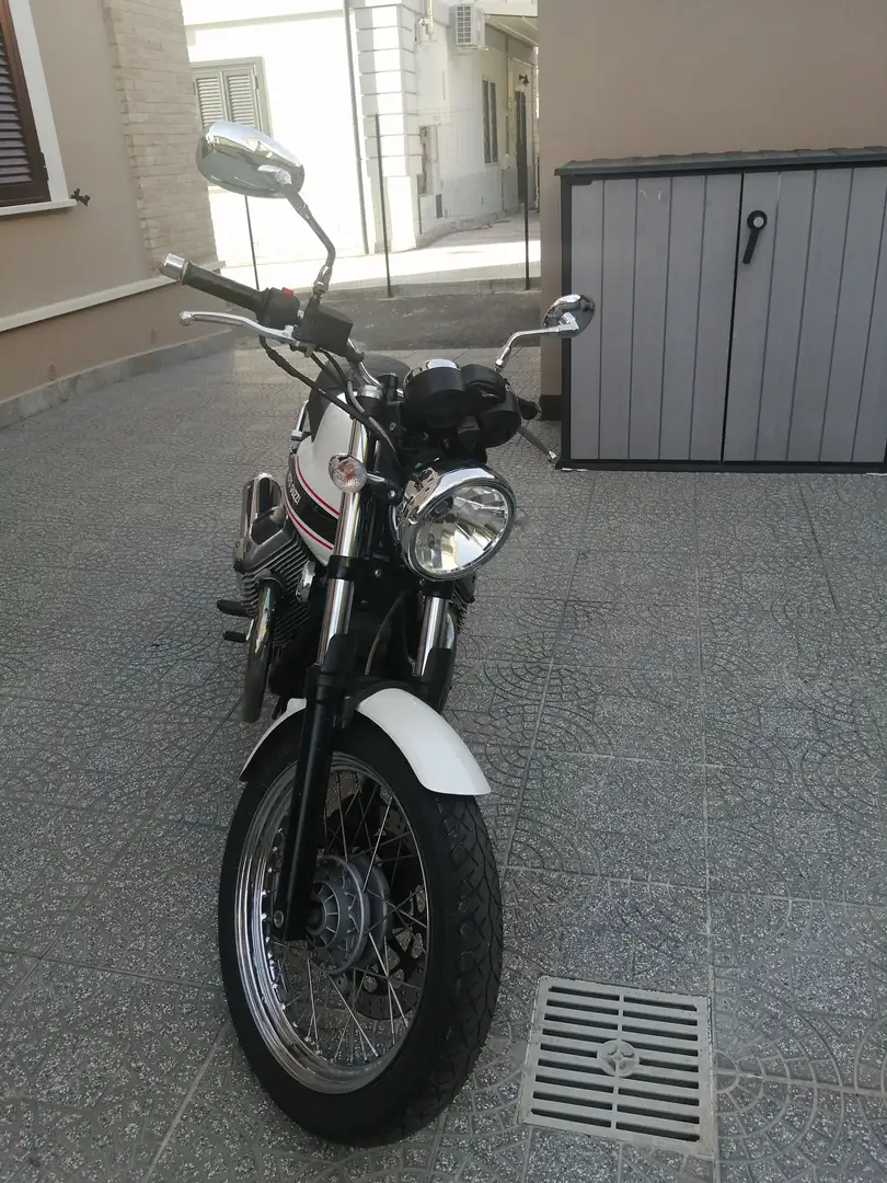 Moto Guzzi V 7 classic Bianco - 2