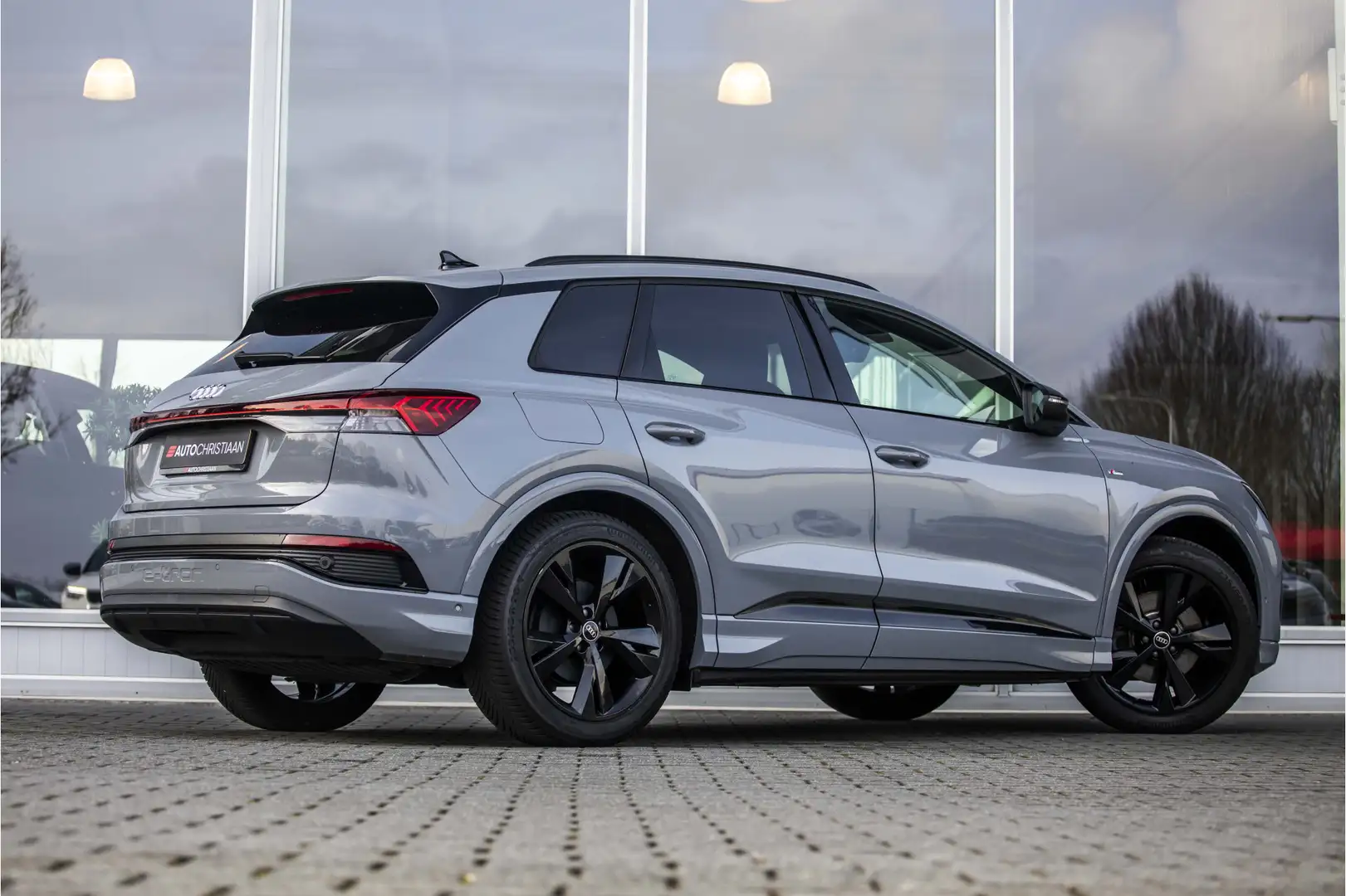 Audi Q4 e-tron 35 S edition 55 kWh | Pano | RS Stoel | 20" | ACC Grijs - 2
