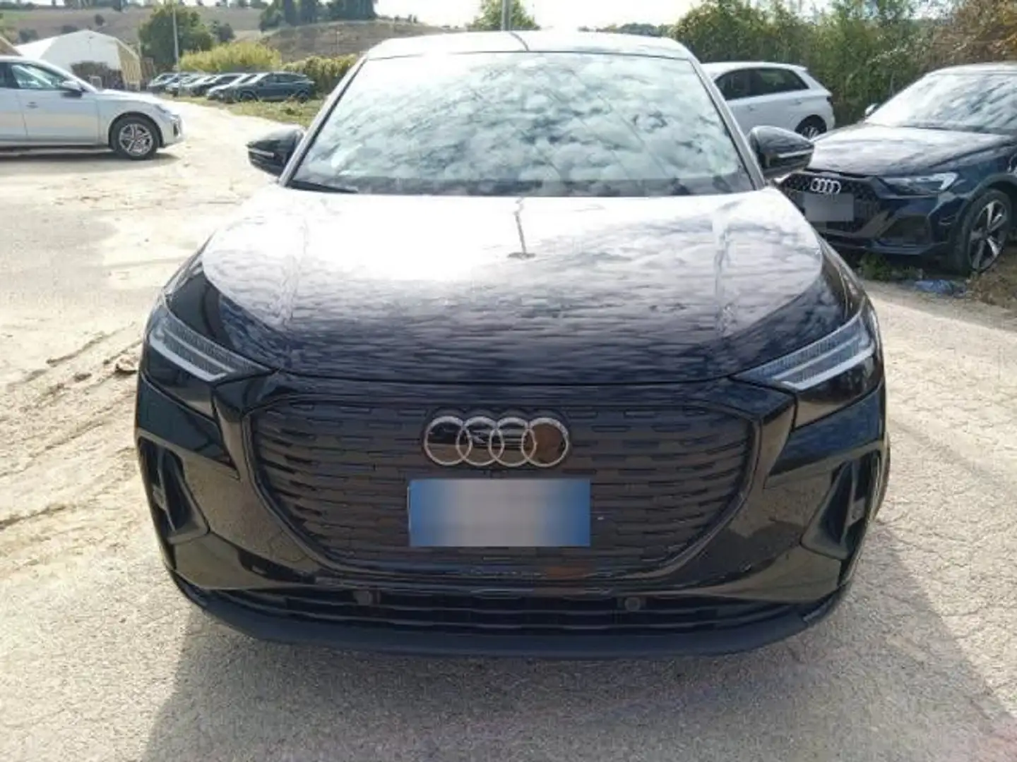 Audi Q4 Sportback e-tron S line quattro Чорний - 2