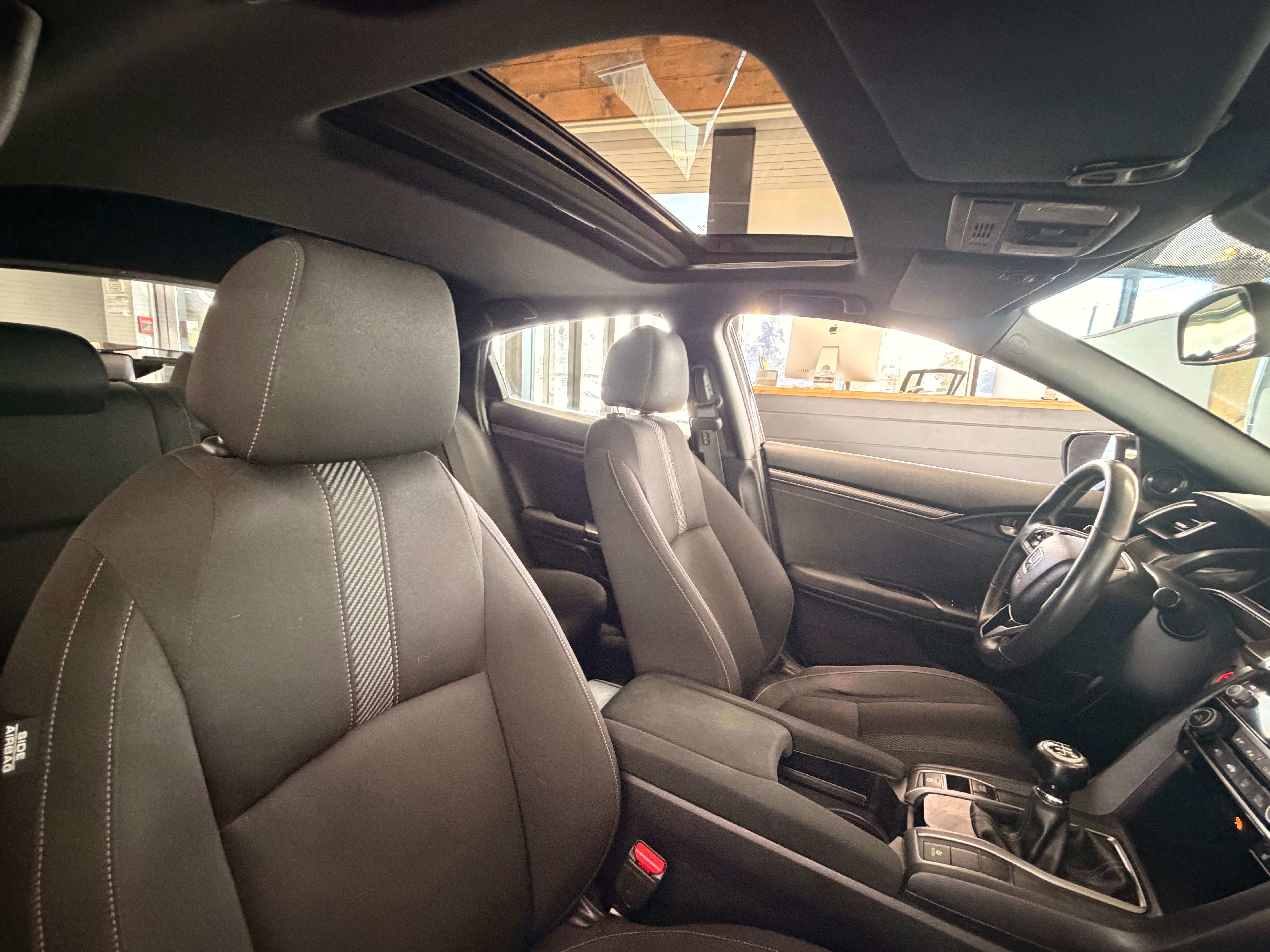 2019 Honda Civic Hatchback Sport - Image 12