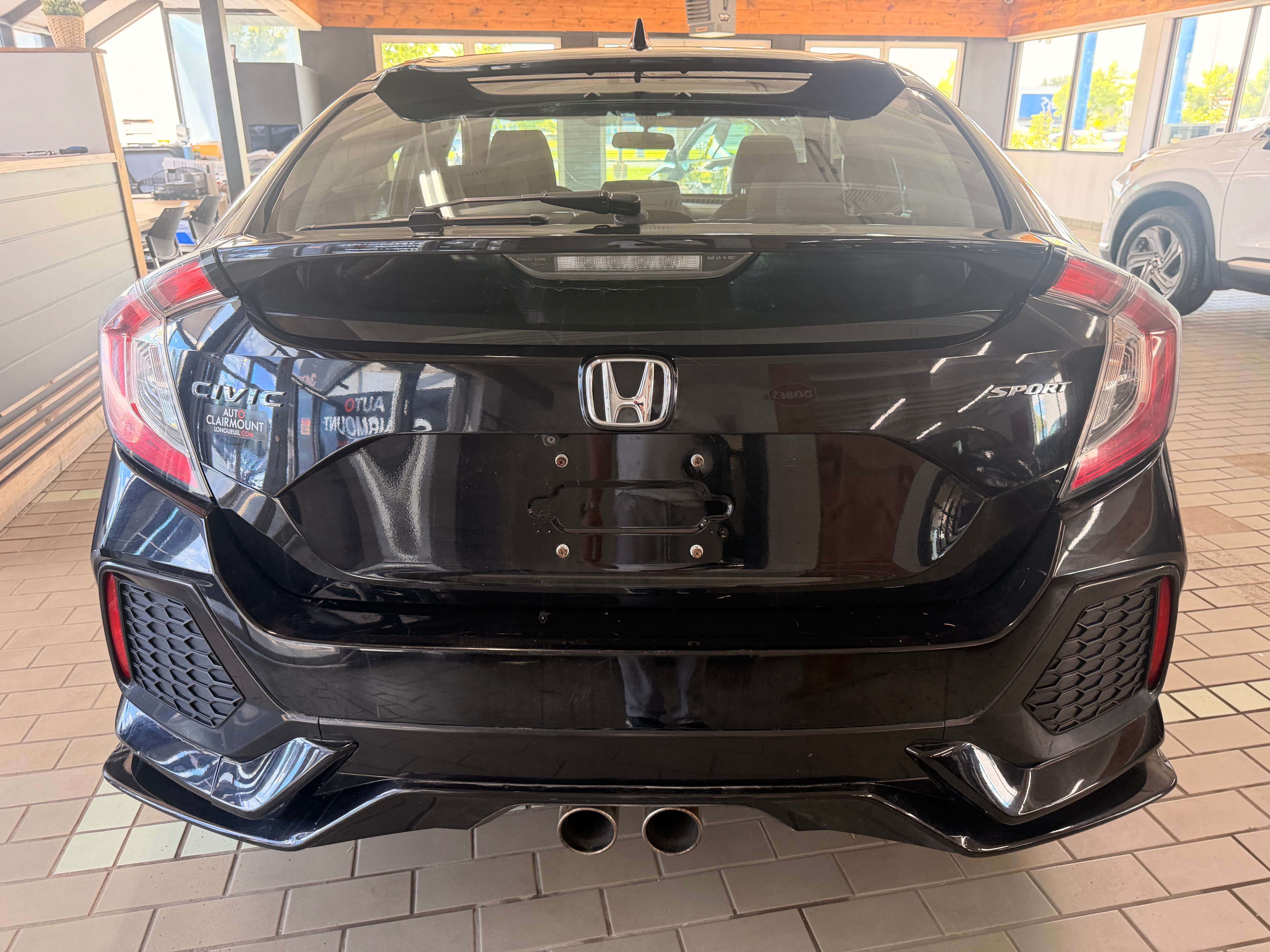 2019 Honda Civic Hatchback Sport - Image 4