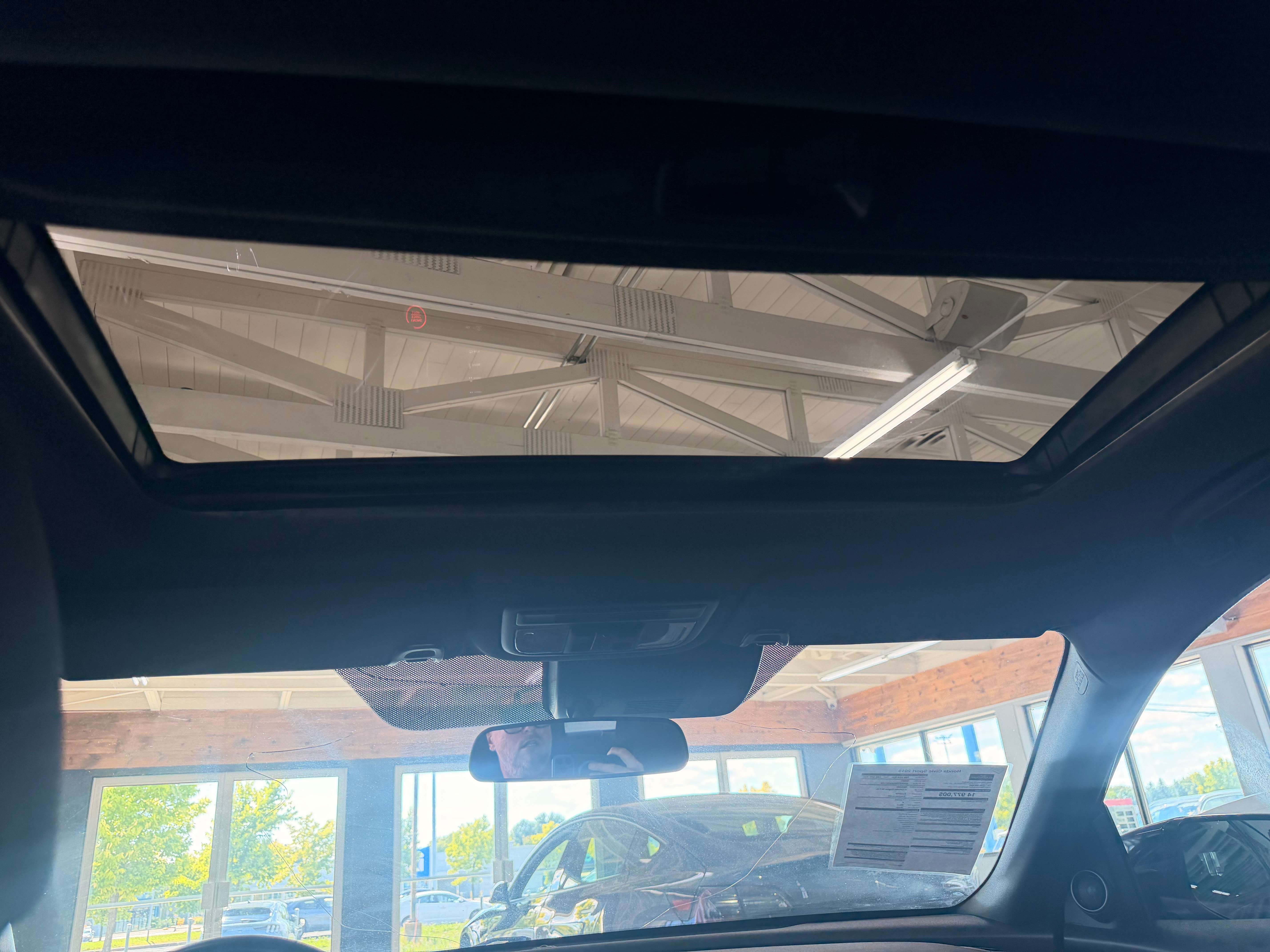 2019 Honda Civic Hatchback Sport - Image 16