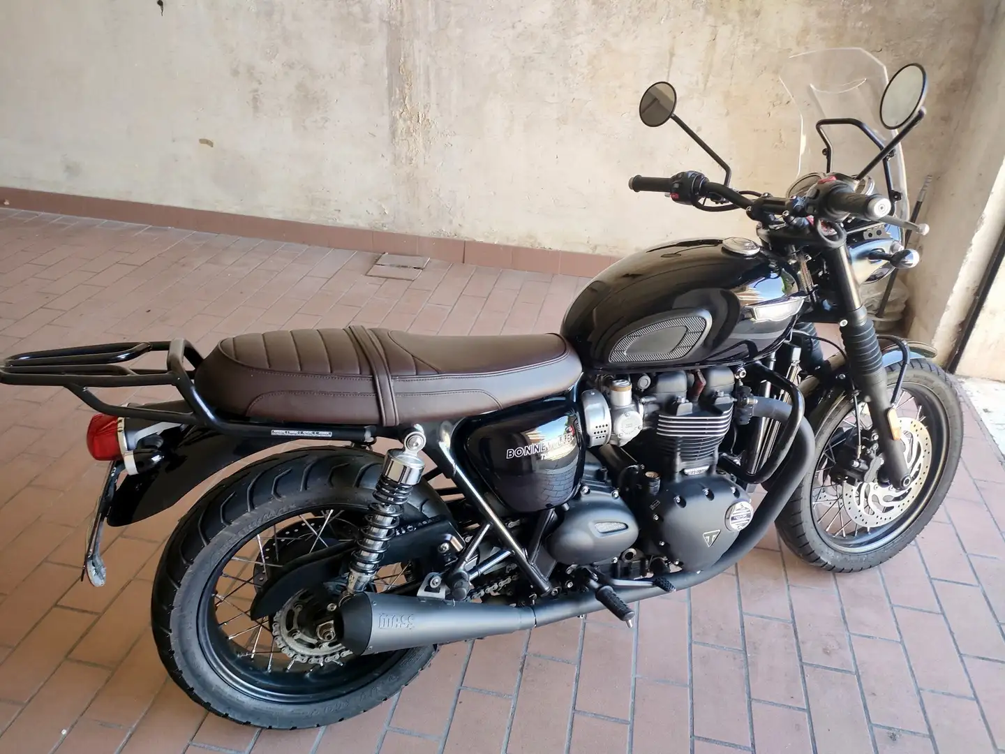 Triumph Bonneville T120 Black Czarny - 2